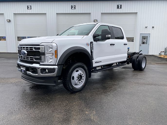 2025 Ford F-550