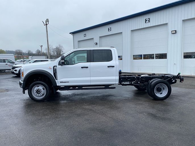 2025 Ford F-550