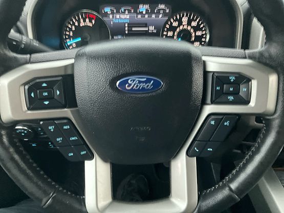 2020 Ford F-150 Lariat photo 10