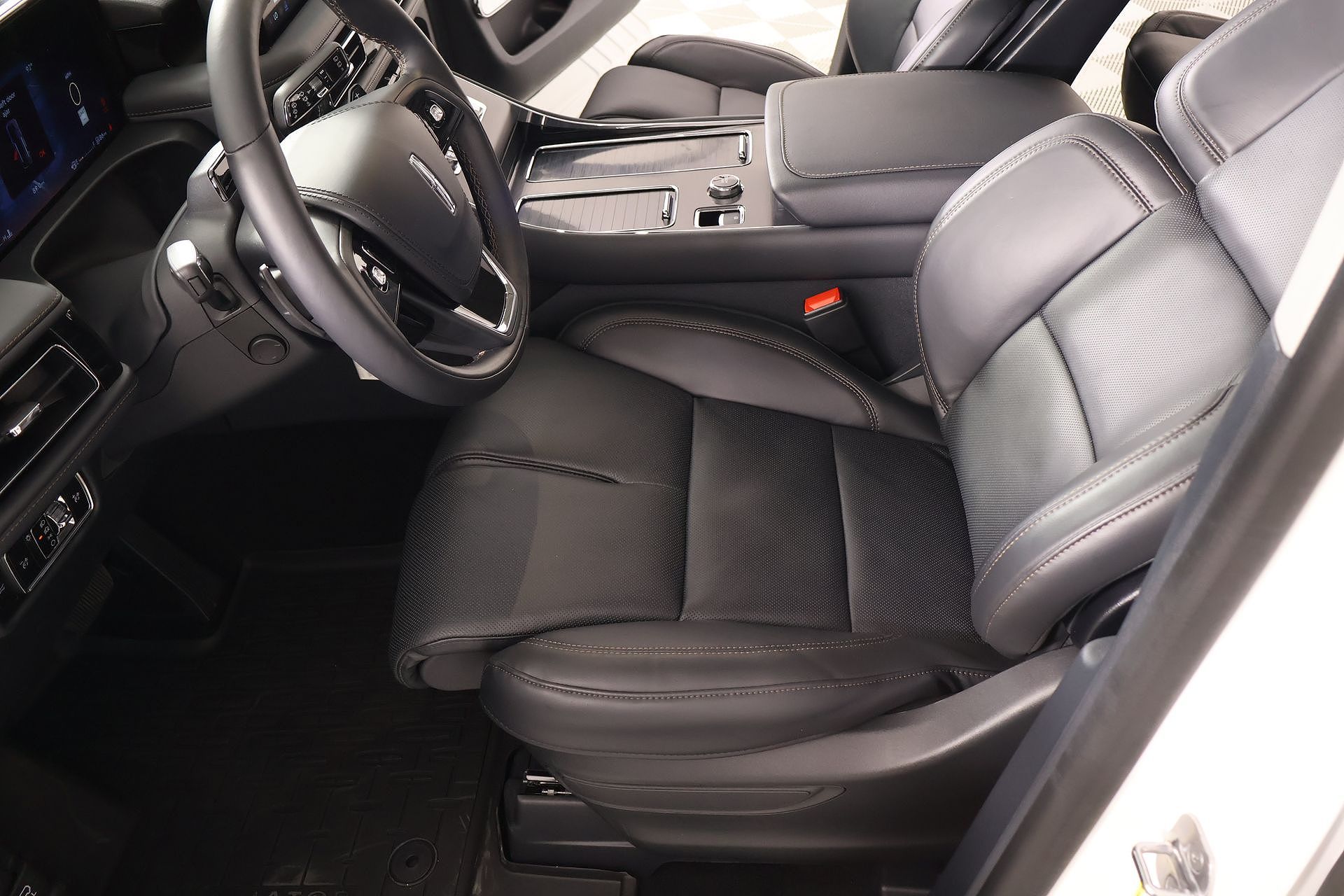 2026 Lincoln Aviator