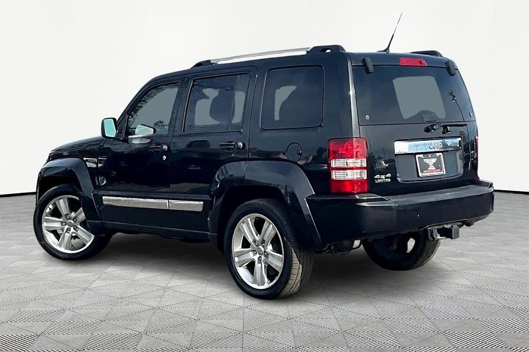 2012 Jeep Liberty Limited Jet Edition image 4