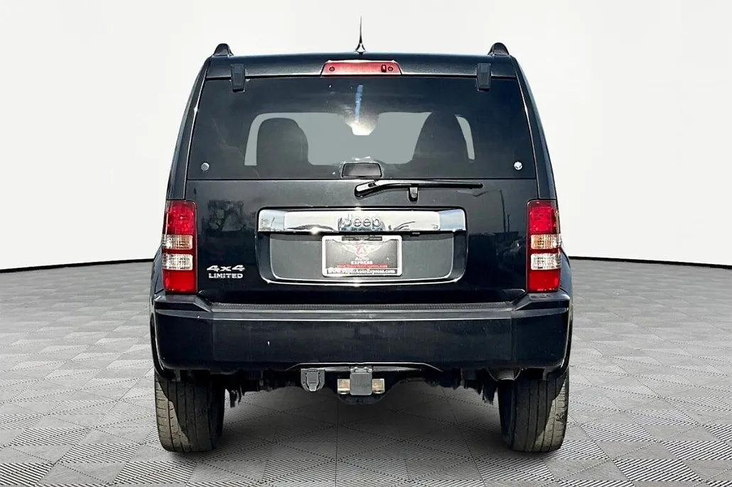 2012 Jeep Liberty Limited Jet Edition image 5