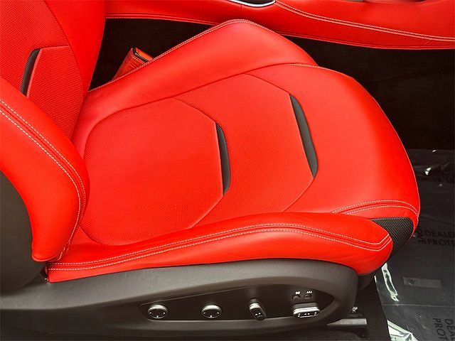 2019 Ferrari GTC4Lusso T image 39