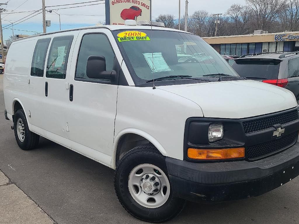 2008 Chevrolet Express 2500 image 0