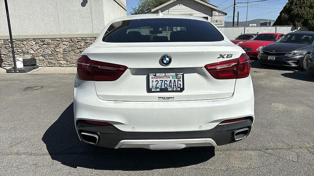 2015 BMW X6 xDrive35i image 3