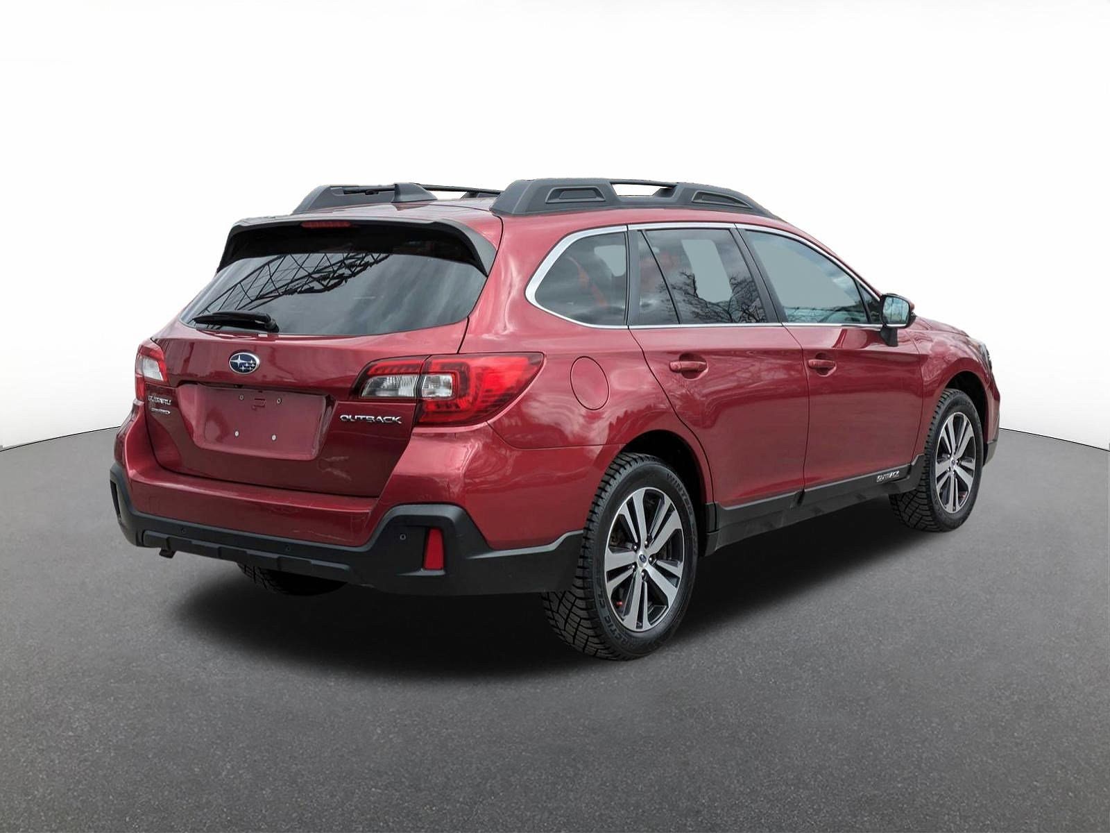 2018 Subaru Outback 2.5i Limited image 2
