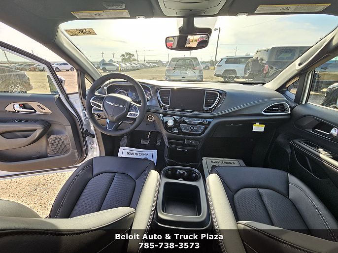 2026 Chrysler Pacifica