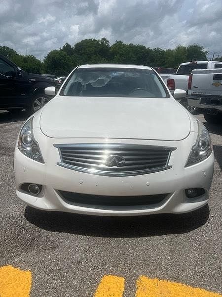 2015 Infiniti Q40