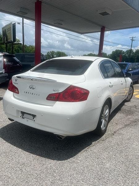 2015 Infiniti Q40
