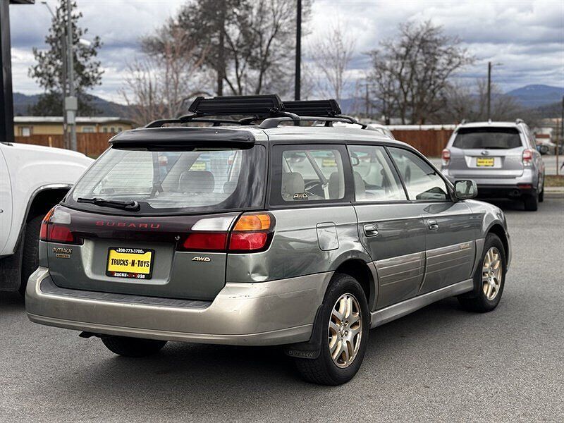 2003 Subaru Outback Limited Edition image 3