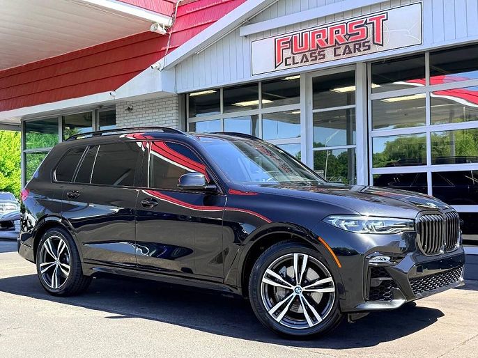 2022 BMW X7