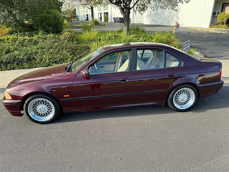 1998 BMW 5 Series 528i image 0