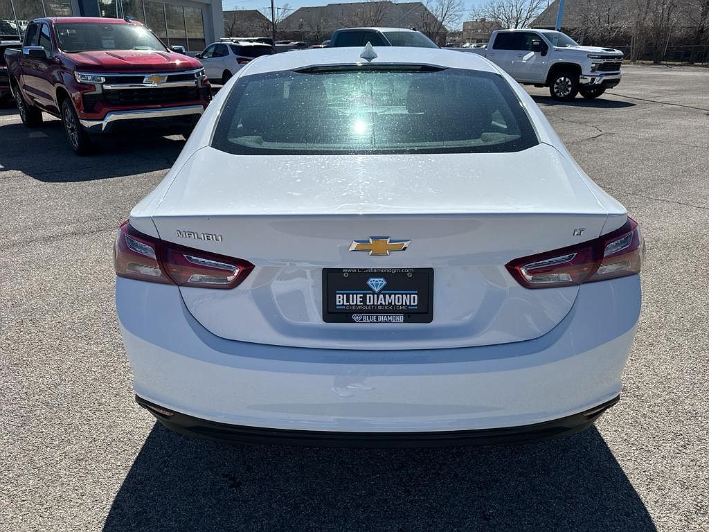 2019 Chevrolet Malibu LT image 5