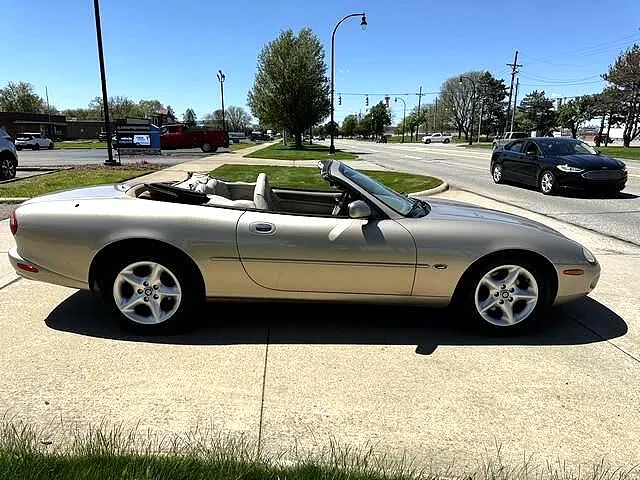 2000 Jaguar XK