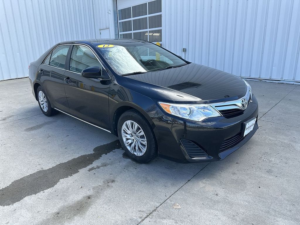 2012 Toyota Camry null image 0