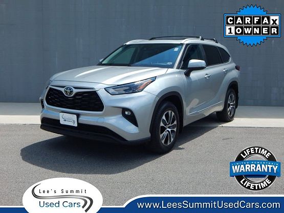 2023 Toyota Highlander XLE photo 10