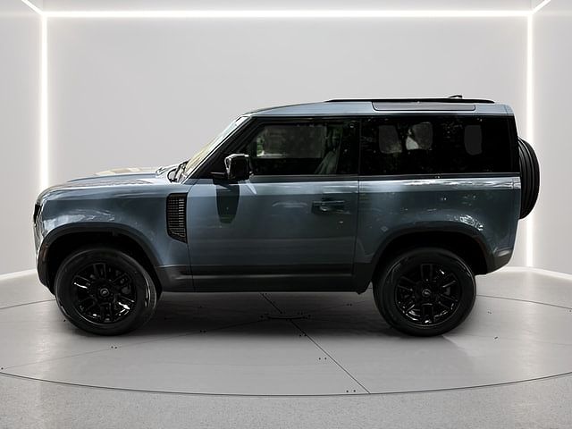 2025 Land Rover Defender