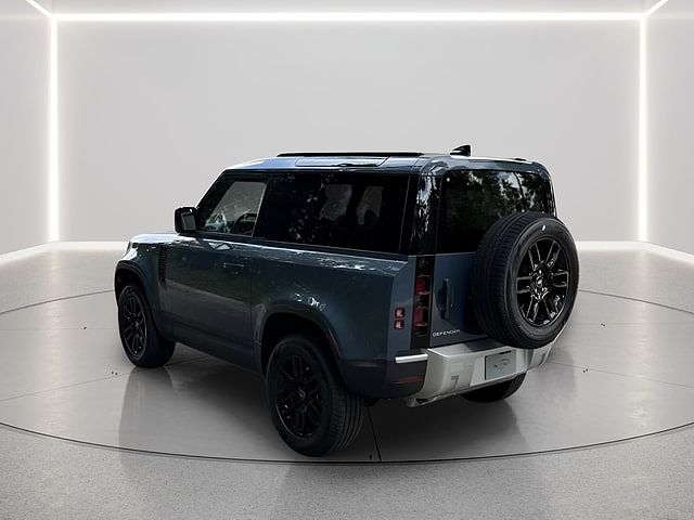 2025 Land Rover Defender
