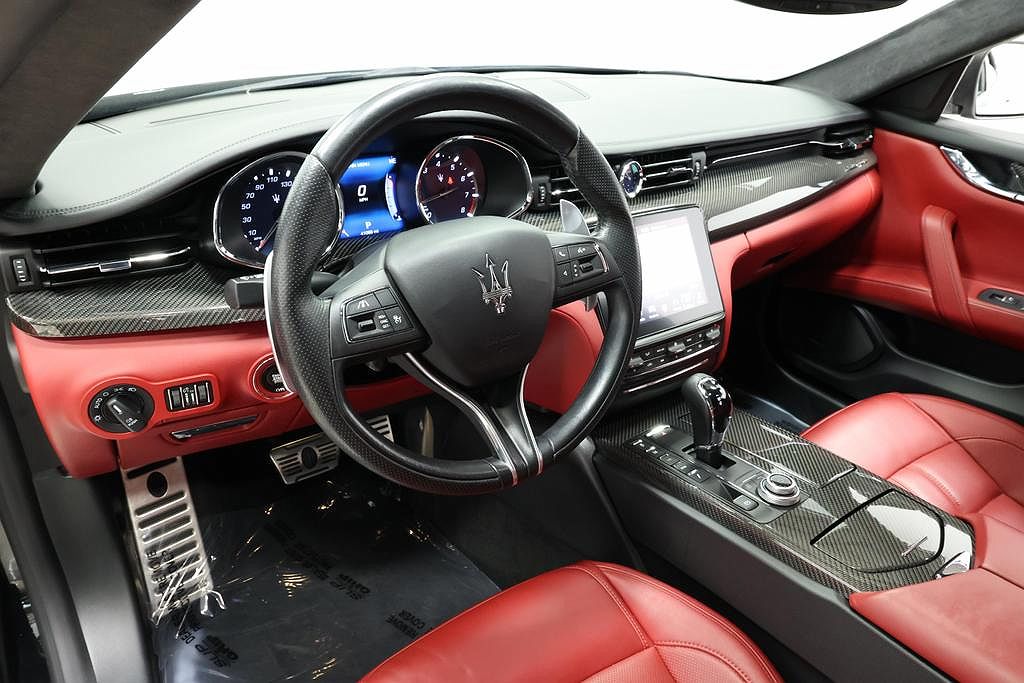 2017 Maserati Quattroporte GTS image 1