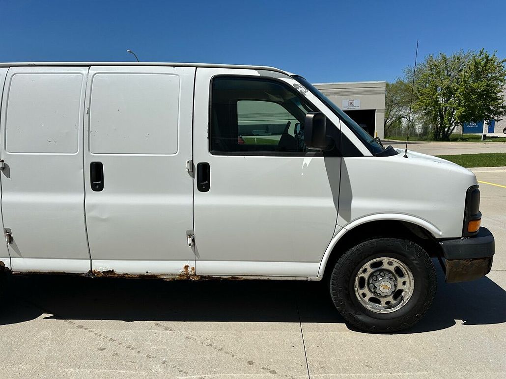 2007 Chevrolet Express 2500 image 5
