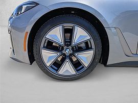 2026 BMW i4