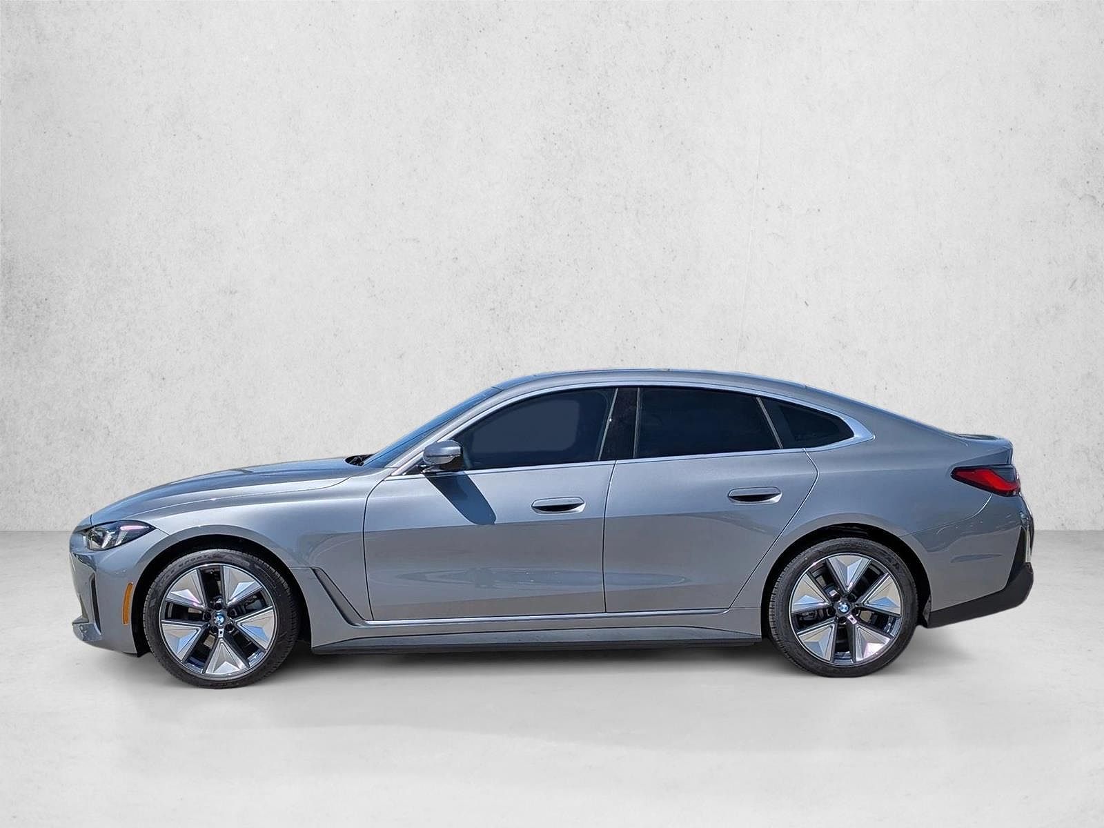 2026 BMW i4