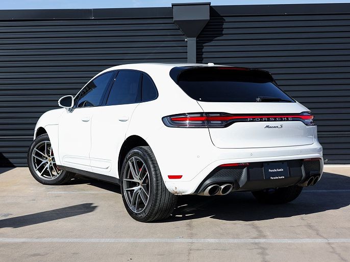 2022 Porsche Macan