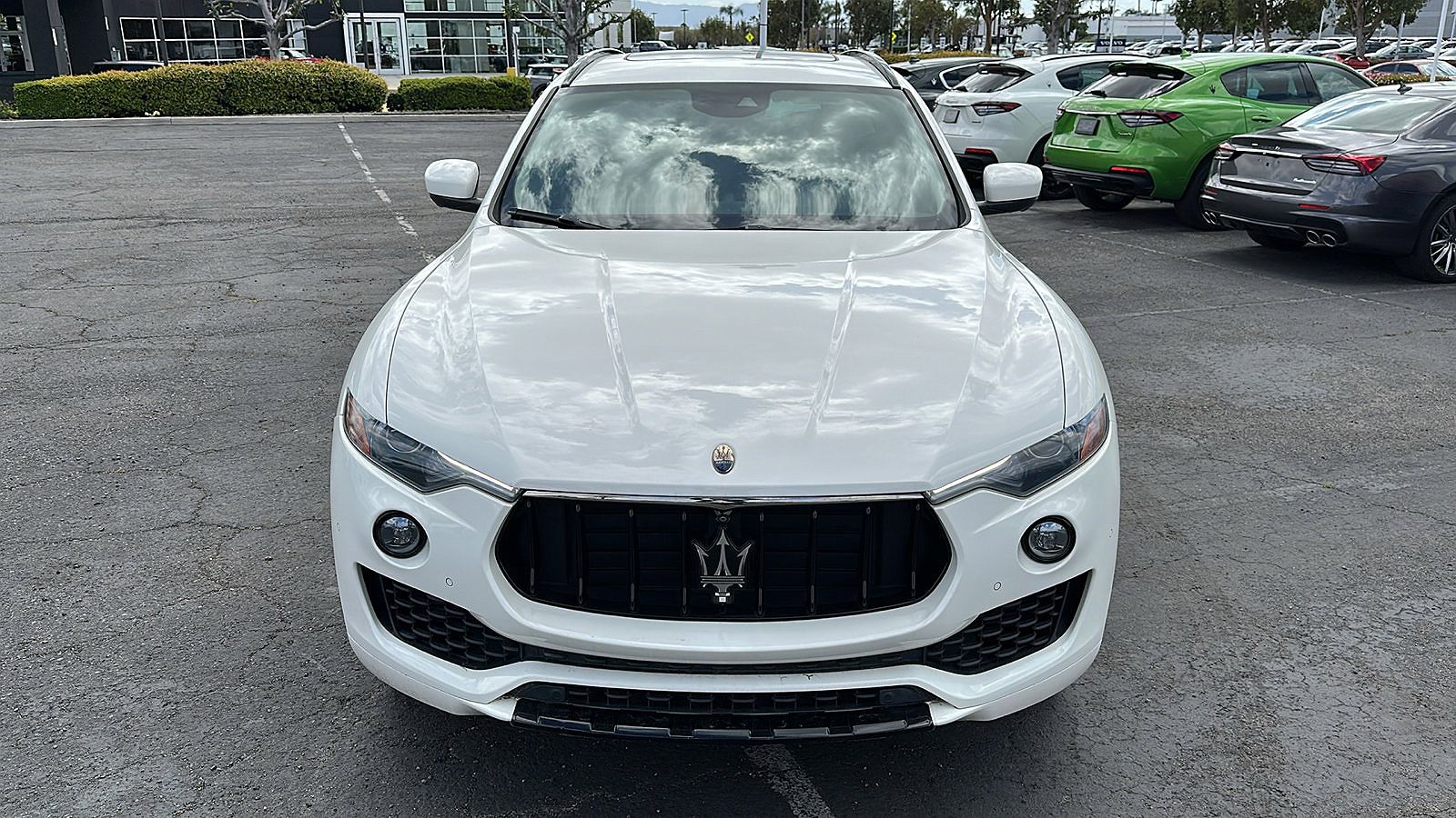 2018 Maserati Levante S image 8