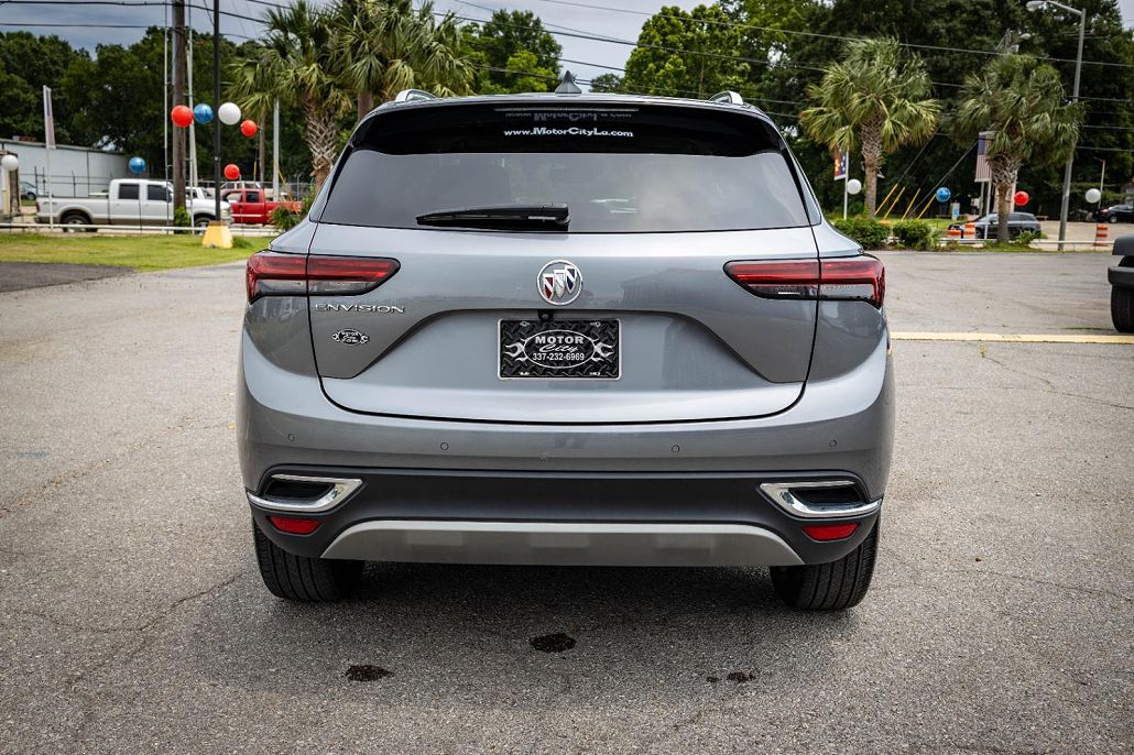 2022 Buick Envision Essence image 5