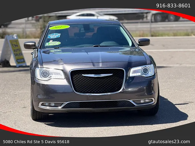 2017 Chrysler 300