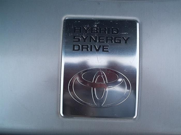 2004 Toyota Prius Standard image 23