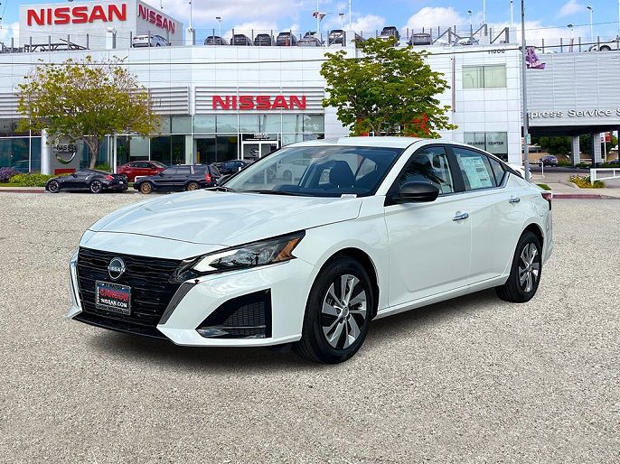 2025 Nissan Altima