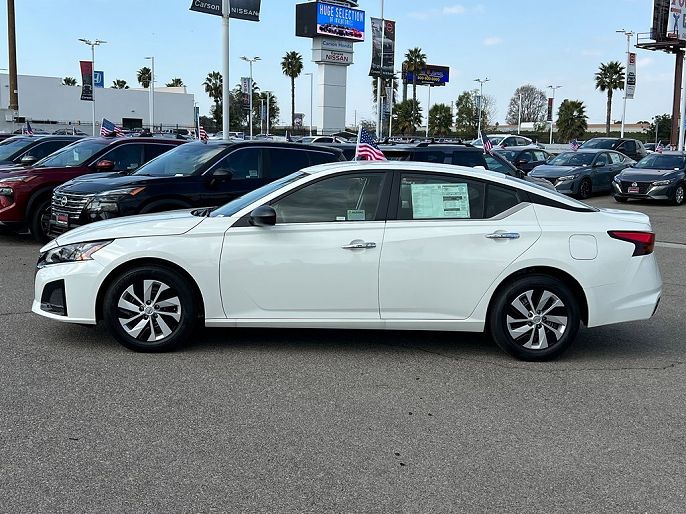 2025 Nissan Altima