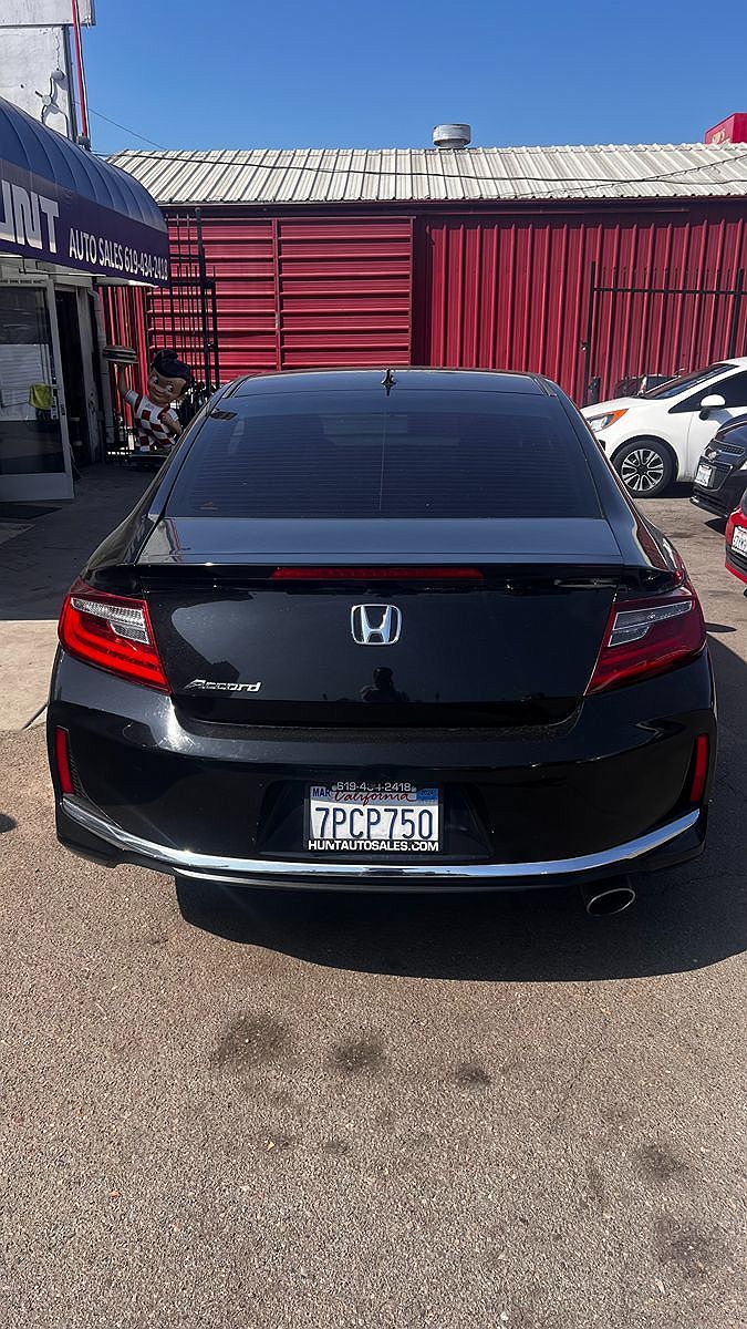 2016 Honda Accord LXS image 1