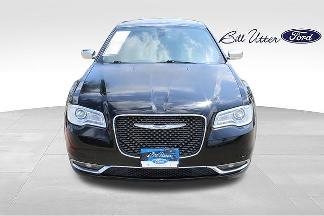 2019 Chrysler 300