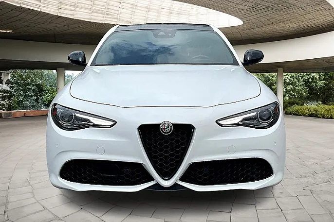 2022 Alfa Romeo Giulia