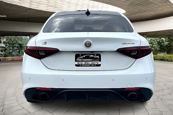 2022 Alfa Romeo Giulia