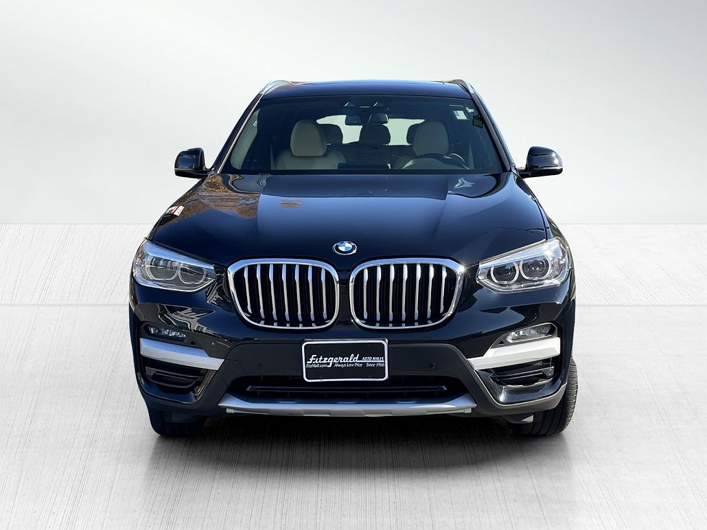 2021 BMW X3 xDrive30e image 3