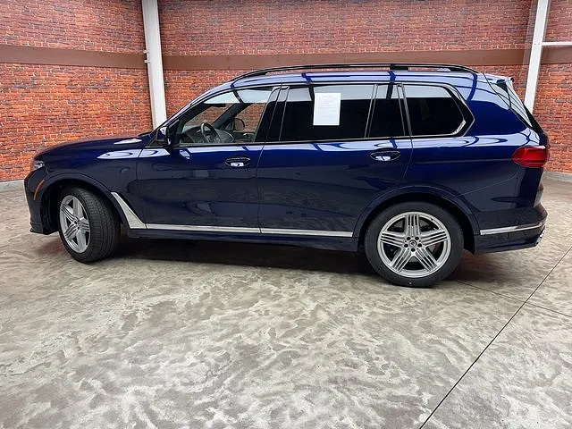 2022 BMW X7