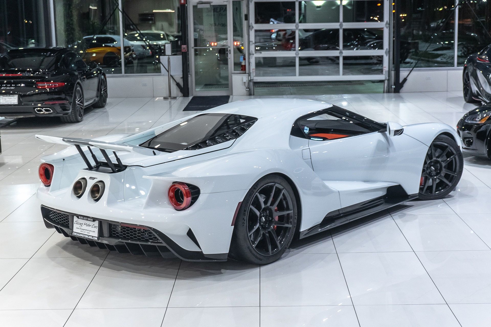 2017 Ford GT null image 27