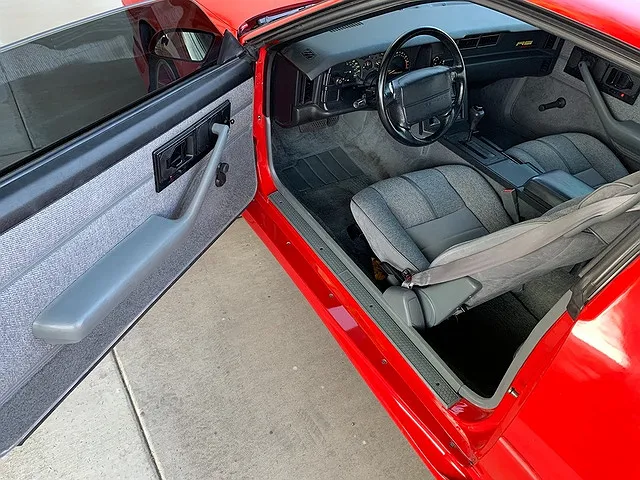 1992 Chevrolet Camaro RS image 5