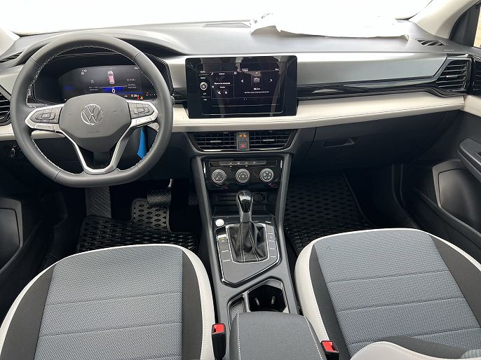 2025 Volkswagen Taos