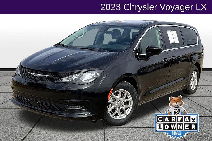 2023 Chrysler Voyager