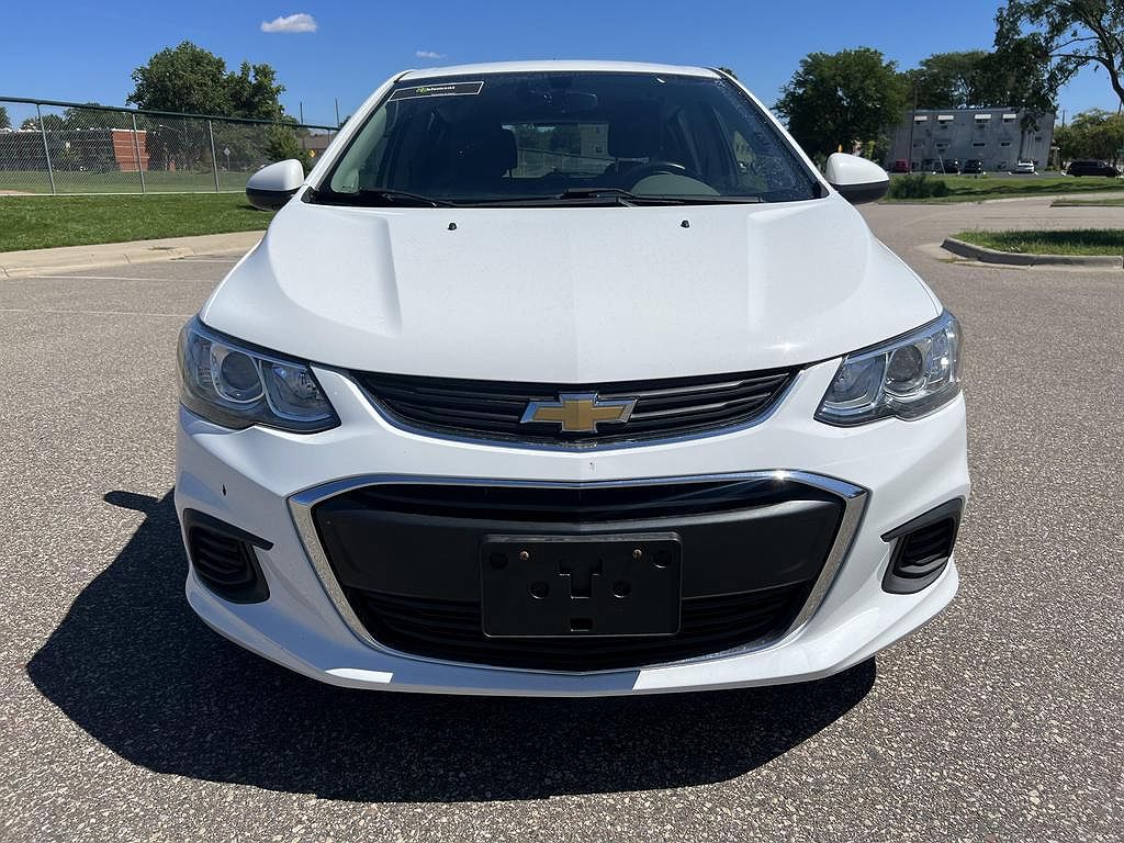 2017 Chevrolet Sonic LT image 2