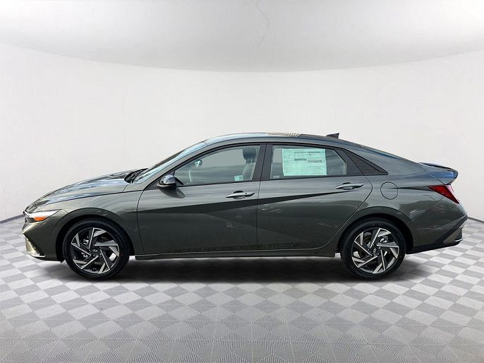 2025 Hyundai Elantra