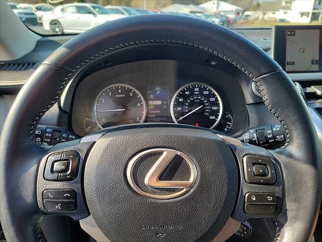 2015 Lexus NX 200t image 18