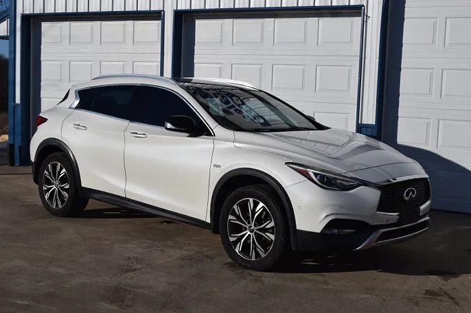 2017 Infiniti QX30