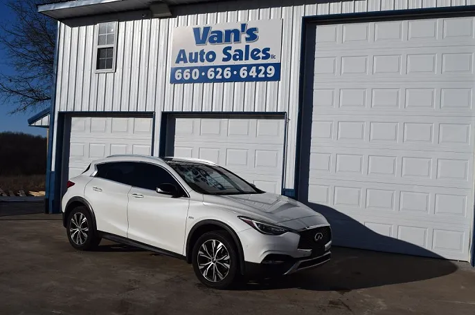 2017 Infiniti QX30