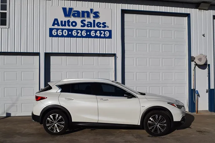 2017 Infiniti QX30