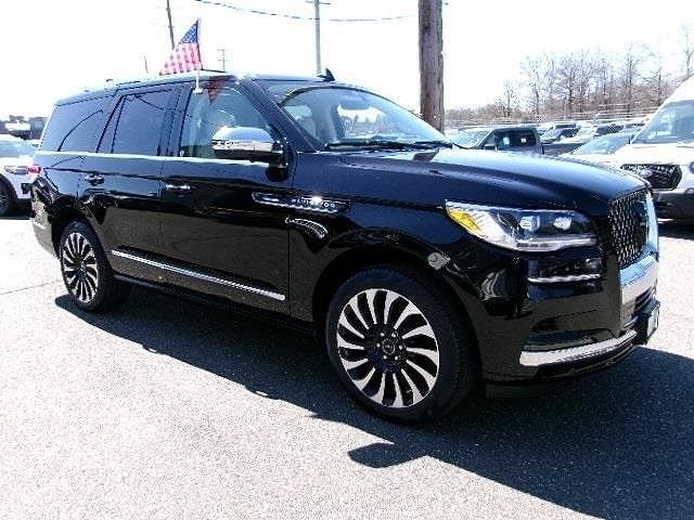 2022 Lincoln Navigator